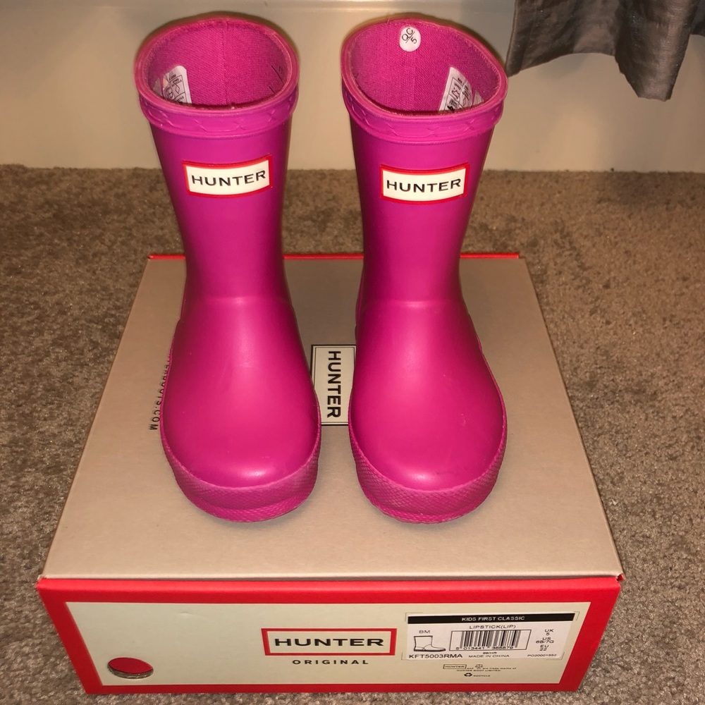 HUNTER BOOTS